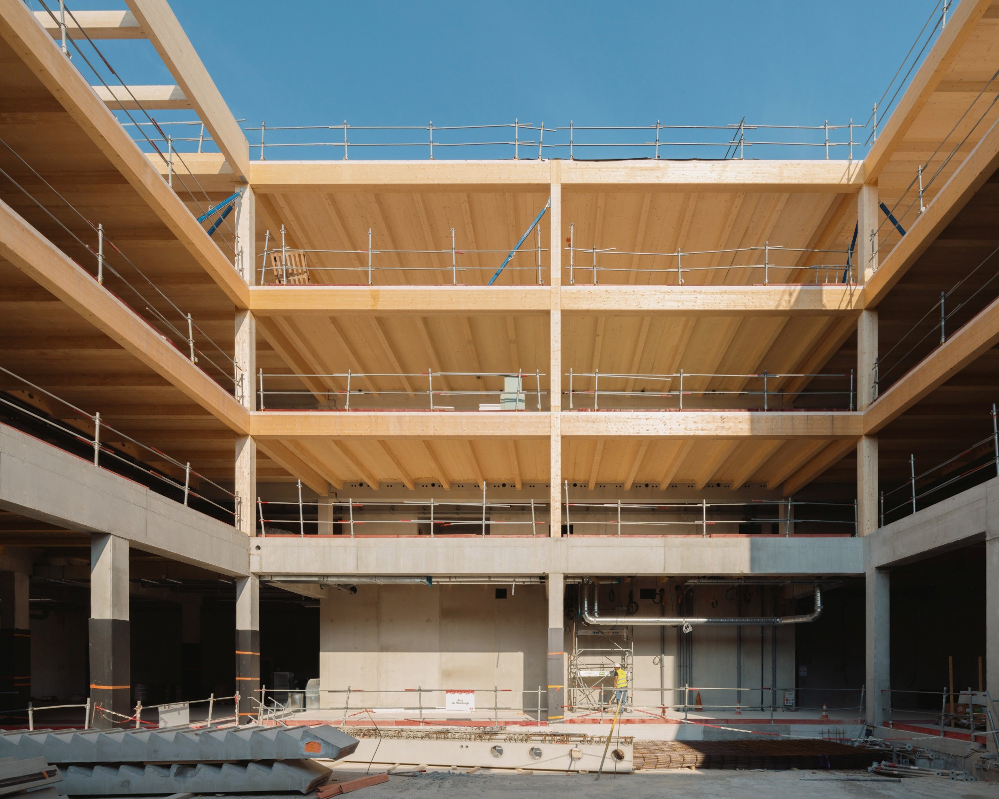 p246-hlb-montreuil-cuvier_chantier_patio.jpg