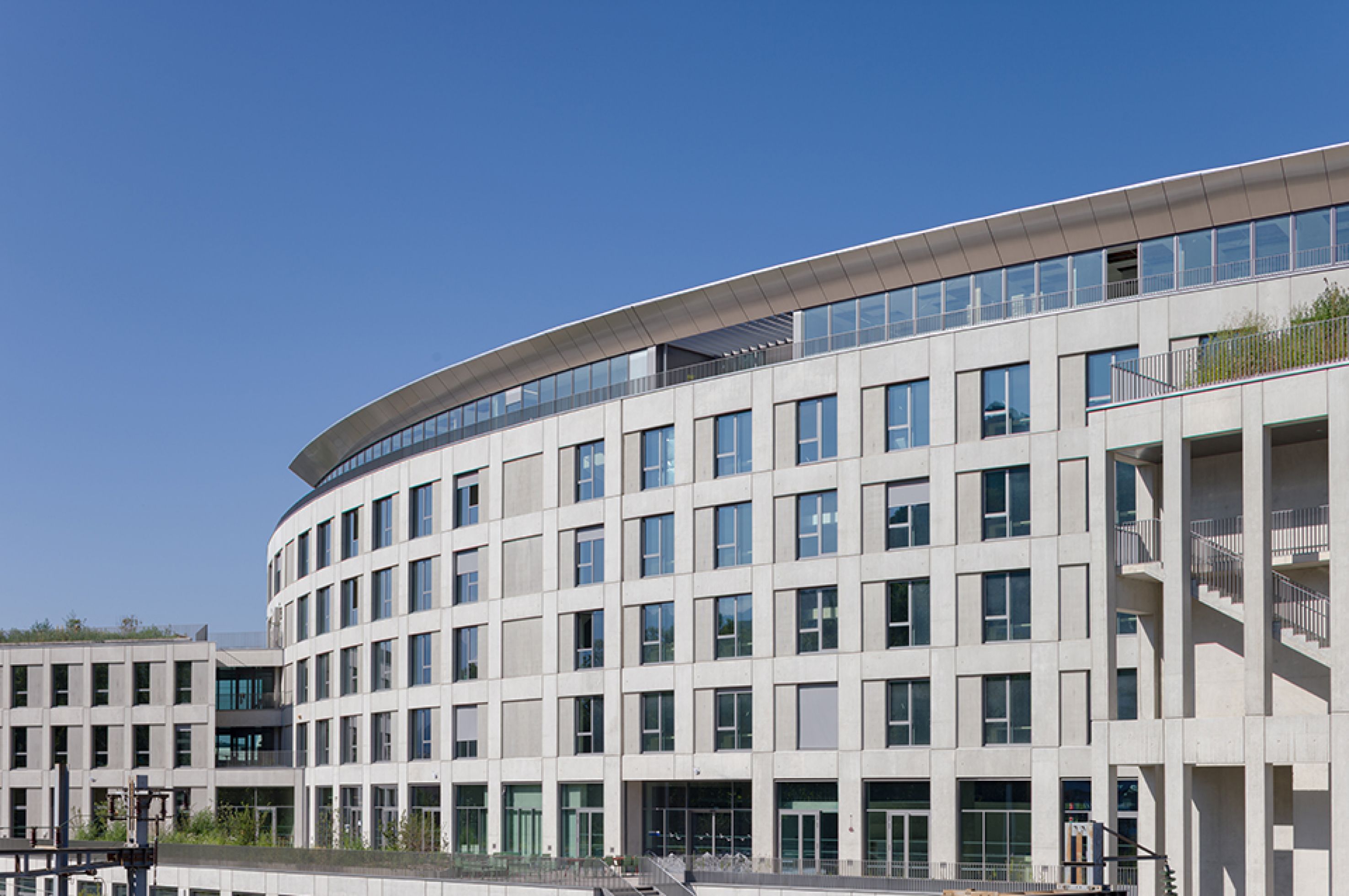 p328_grenoble_mandela_facade-sncf-julien-tragin.jpg